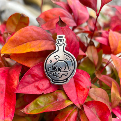 In Articulo Mortis Enamel Pin